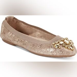 White Mountain Careilla Gold/Metallic Leather  Flats Sz 7.5 M